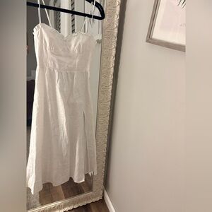 Reformation Prune White linen Dress. Size 2. EUC